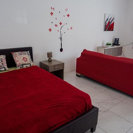 Seafront Apartment Between Valletta And Sliema Msida Ngoại thất bức ảnh