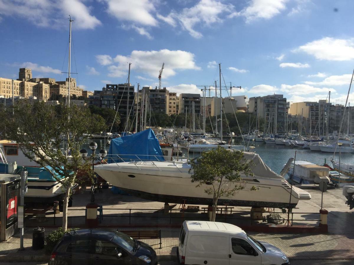 Seafront Apartment Between Valletta And Sliema Msida Ngoại thất bức ảnh