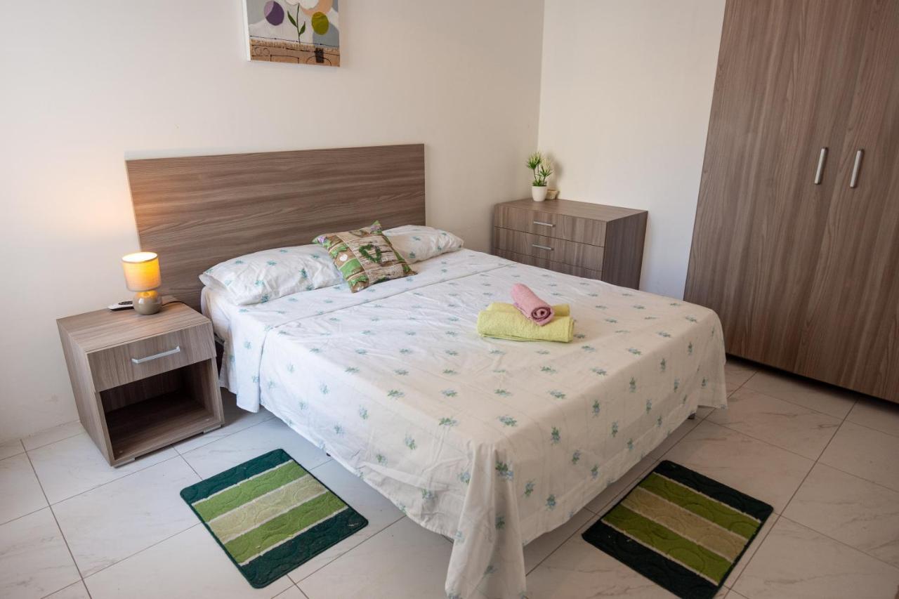 Seafront Apartment Between Valletta And Sliema Msida Ngoại thất bức ảnh